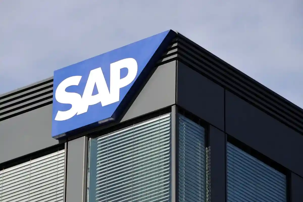 Крупнейшая в Европе компания по производству программного обеспечения SAP добивается успехов в целенаправленном развитии своего бизнеса с помощью так называемого облачного программного обеспечения.