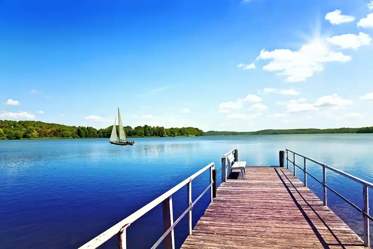Отдых на озере – ни с чем несравнимое удовольствие. Фото: shutterstock.com