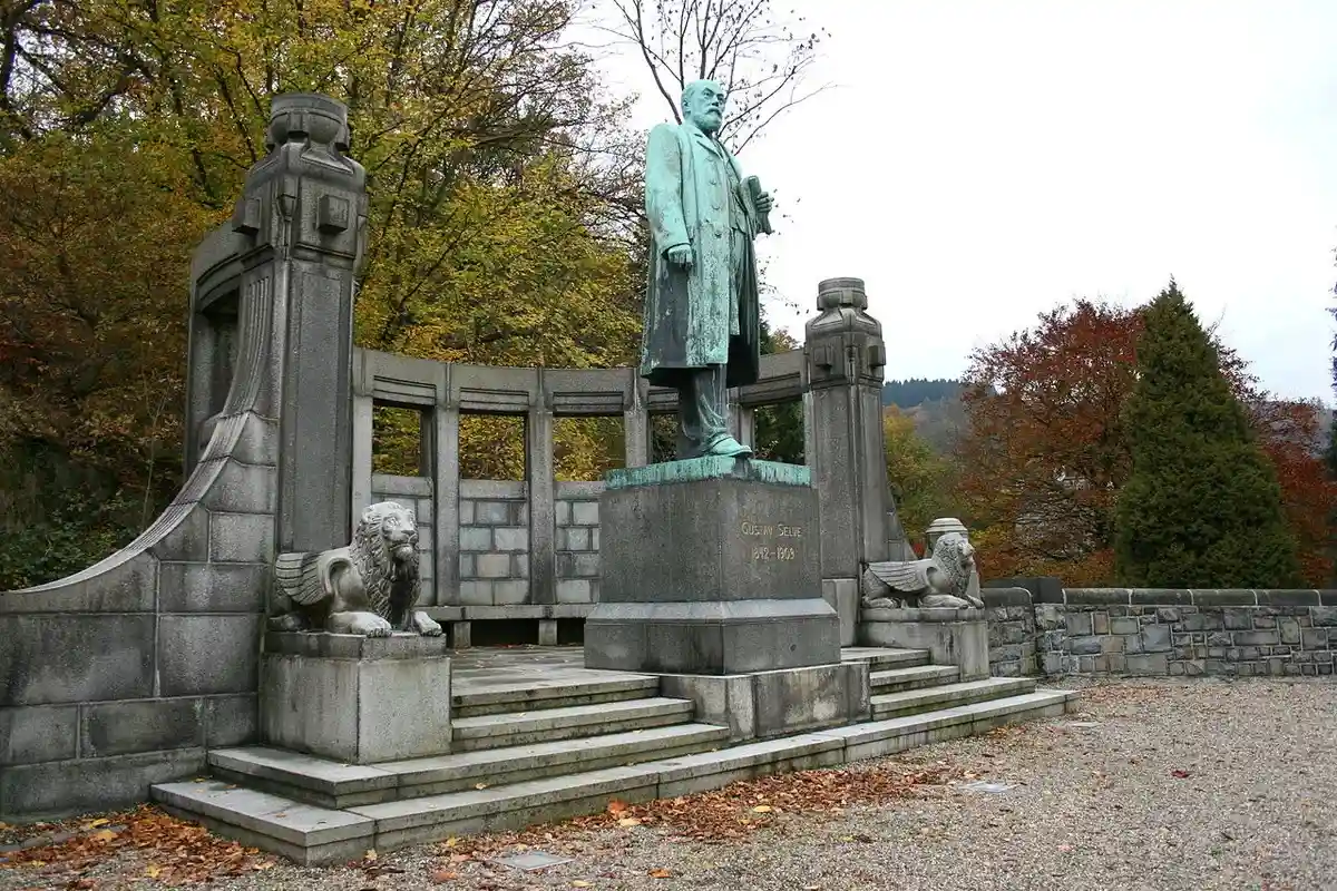 Памятник Густаву Сельве в городе Альтена. Фото: Frank Vincentz / wikimedia.org