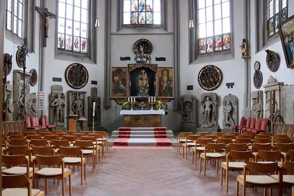 Главный зал в церкви Гумберта в городе Ансбах. Фото: AlexanderRahm / wikimedia.org