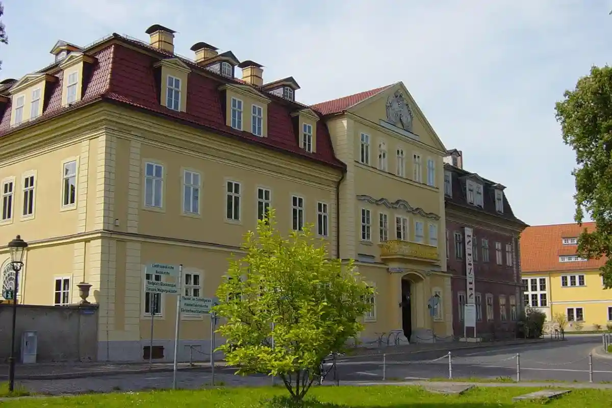 Правящее семейство Шварцбург построило Княжеский дворец в начале 18 века. Фото Wikimedia