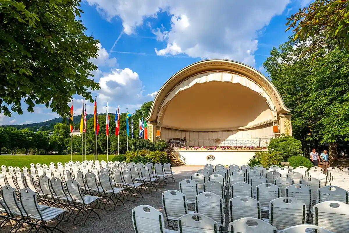 Открытая концертная площадка в Баден-Бадене. Фото: shutterstock.com