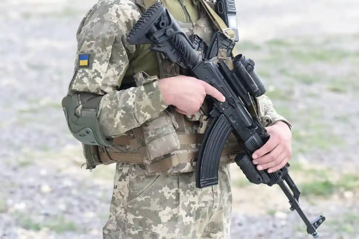 Байден собирается отправить помощь Украине. Фото: Bumble Dee / shutterstock.com