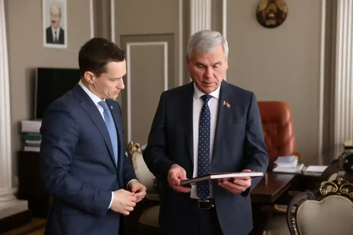 Владимир Андрейченко (справа). Фото: housegovby / telegram.