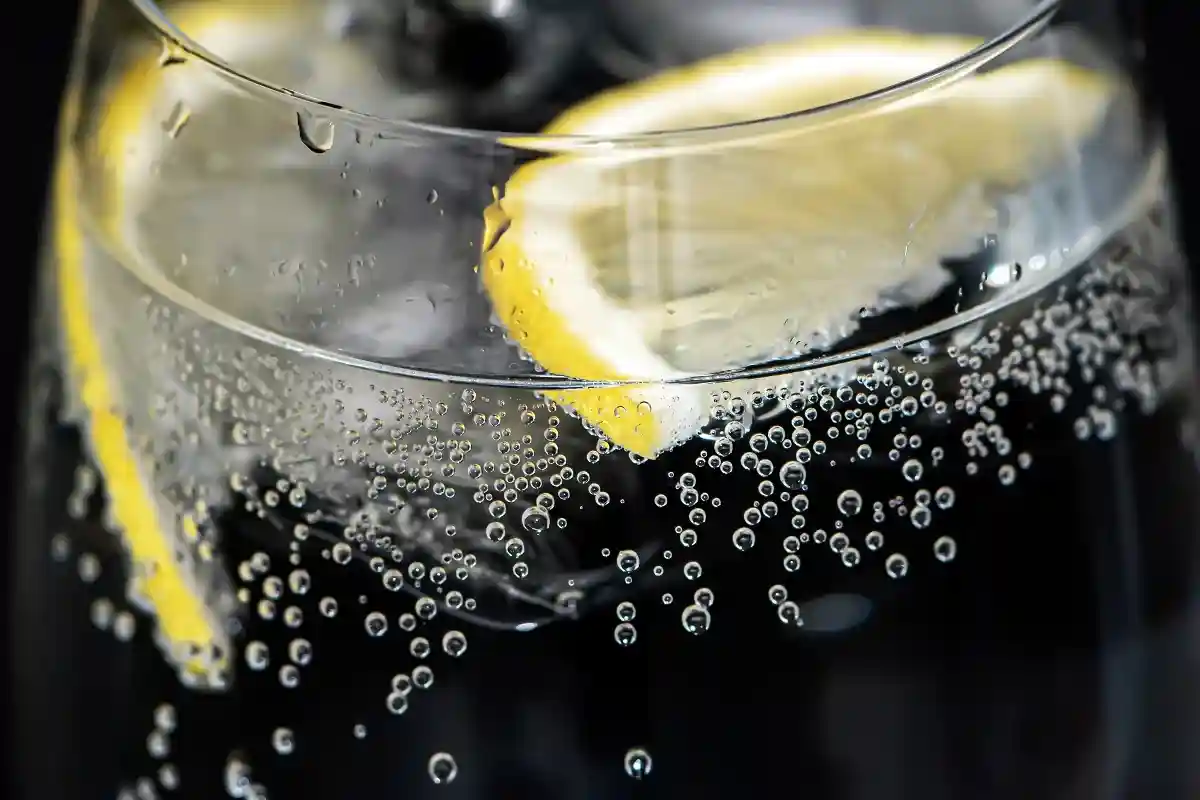 Вода с лимоном. Фото: Ri_Ya / Pixabay.com
