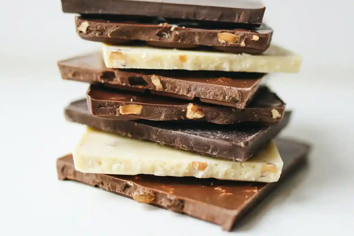 В каких марках шоколада не содержится вредных веществ? Фото: Polina Tankilevitch / Pexels.