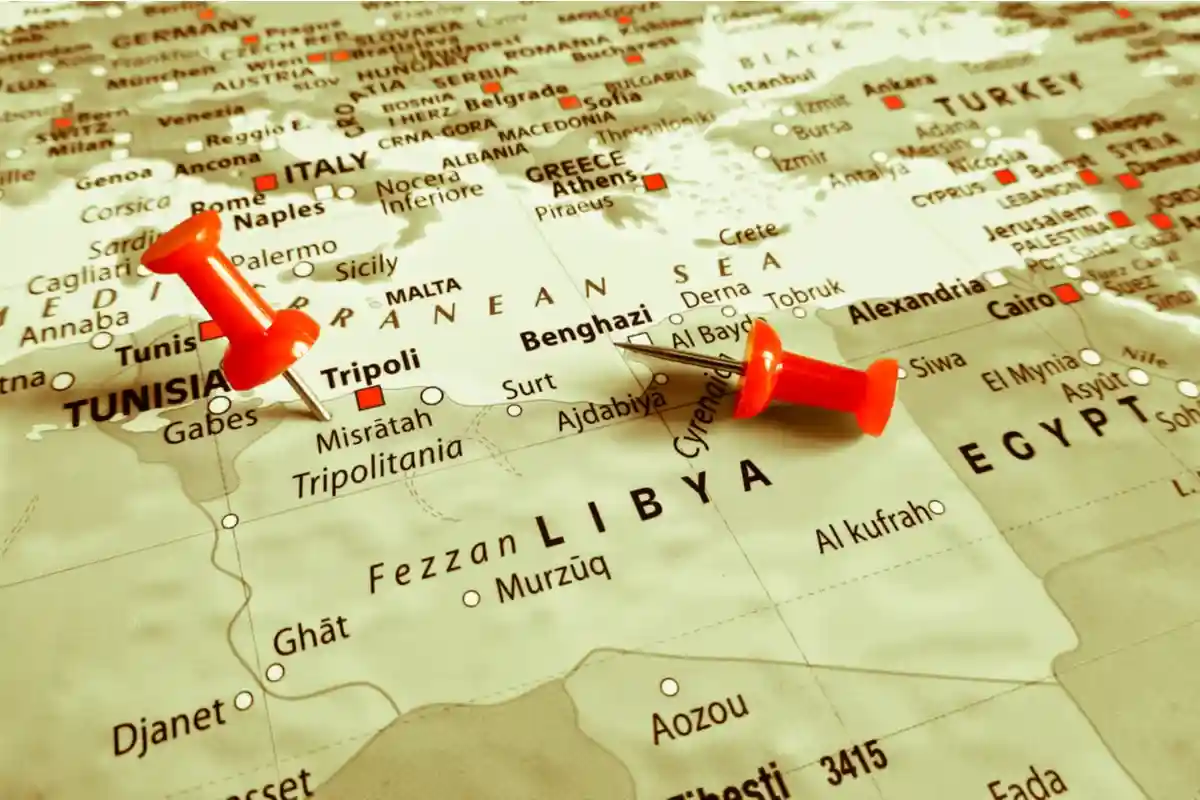 В Ливии уменьшилась добыча нефти. Фото: TonelloPhotography / shutterstock.com