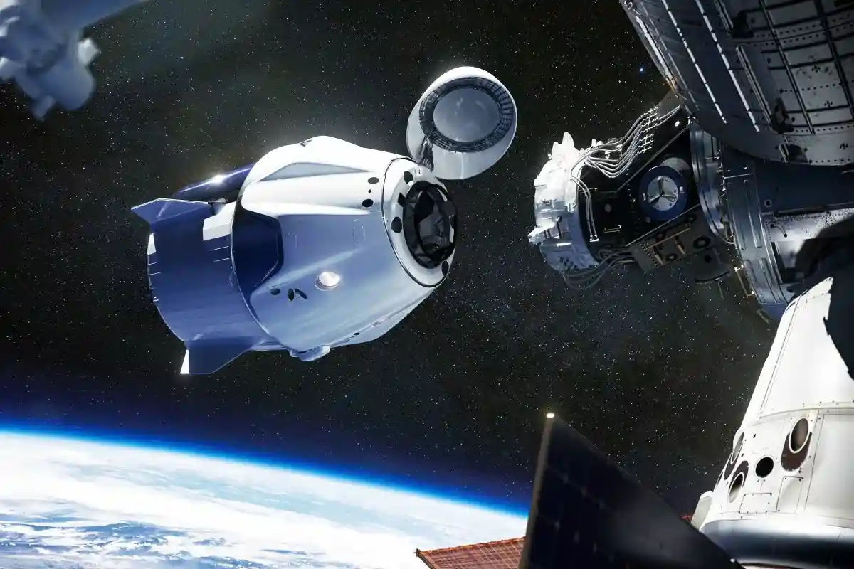 SpaceX выводит в космос еще 53 спутника Starlink. Фото: Evgeniyqw / shutterstock.com