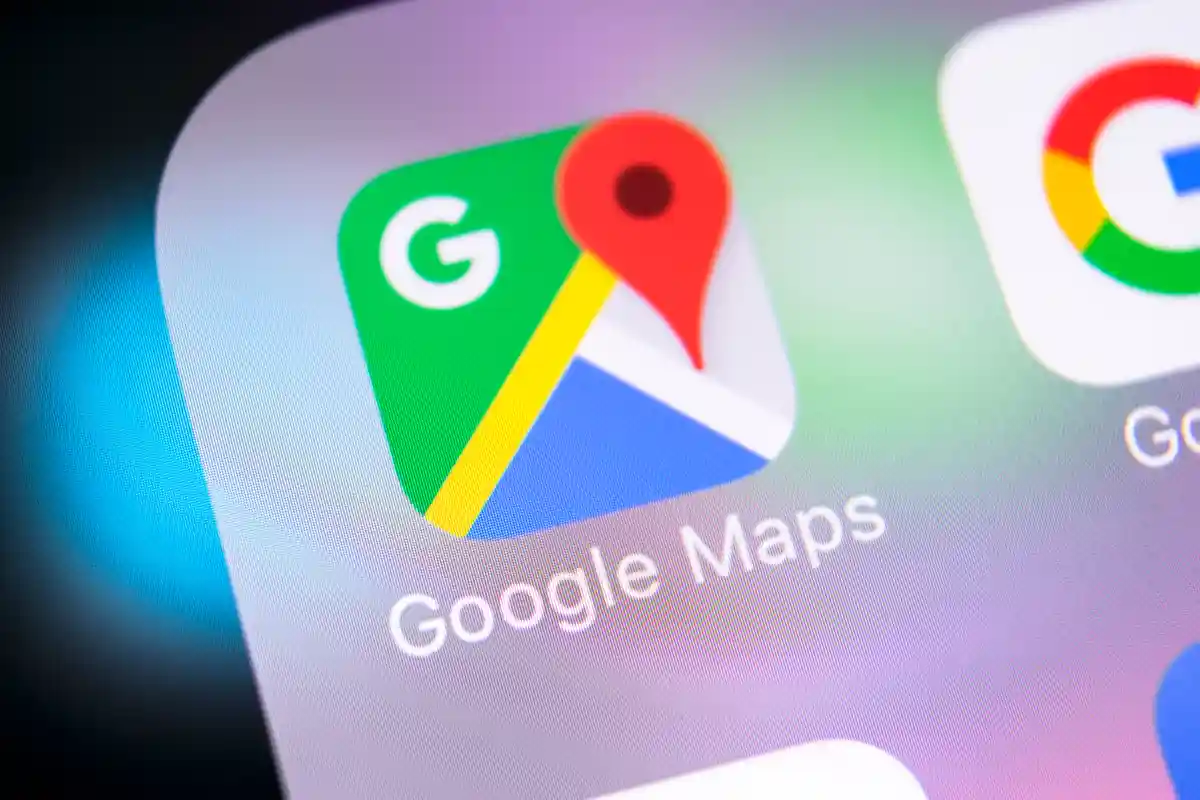 Google Maps отрицает наличие изображений военных объектов РФ