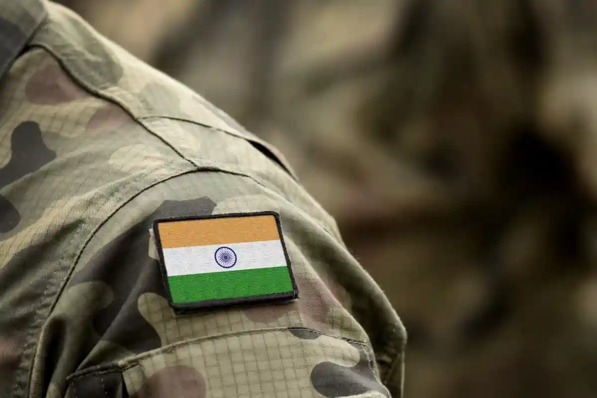 Европа хочет увеличить продажу военной техники Индии. Фото: Bumble Dee / Shutterstock.com