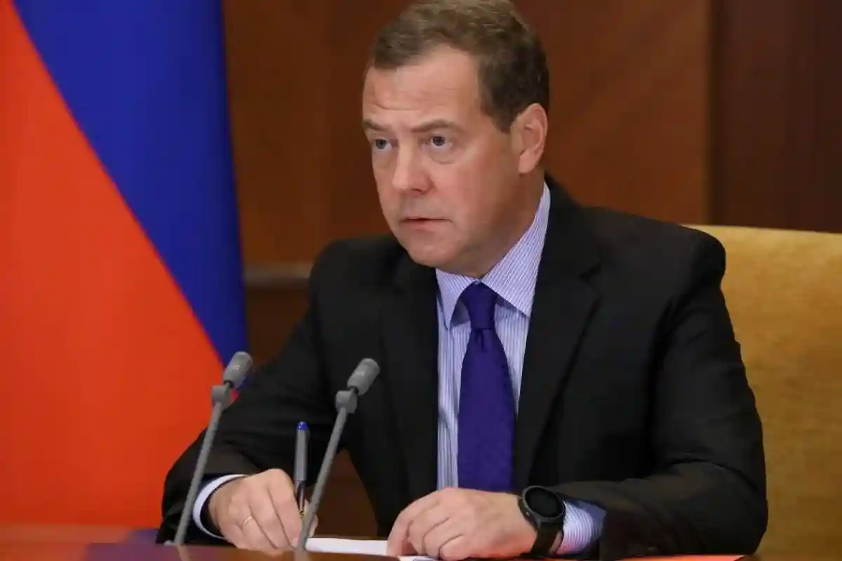 Медведев «пригрозил» Германии