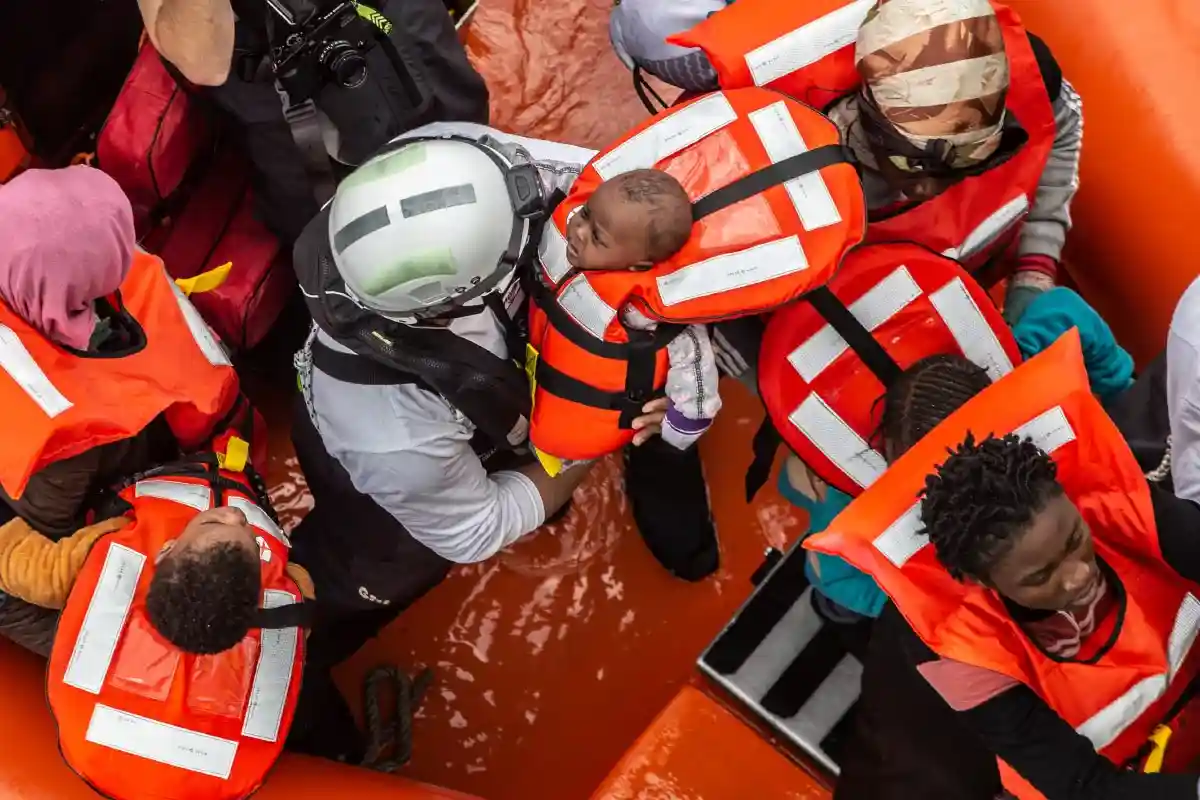 Миграция на море: почти 100 мигрантов утонули