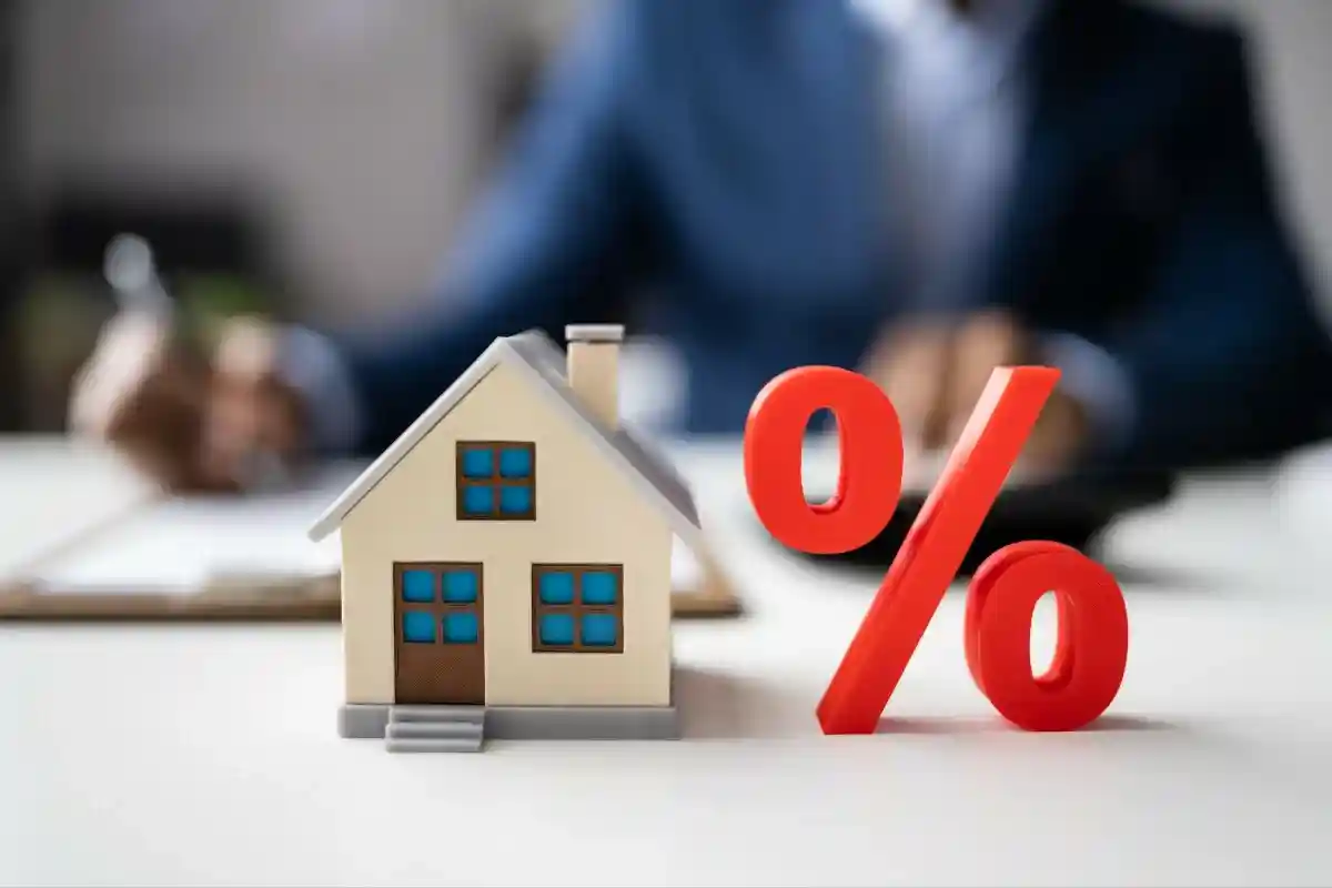Ставка НДС на строительство социального жилья должна быть снижена до 7% как можно скорее, а на втором этапе — до 0%. Фото: Andrey_Popov / Shutterstock.com