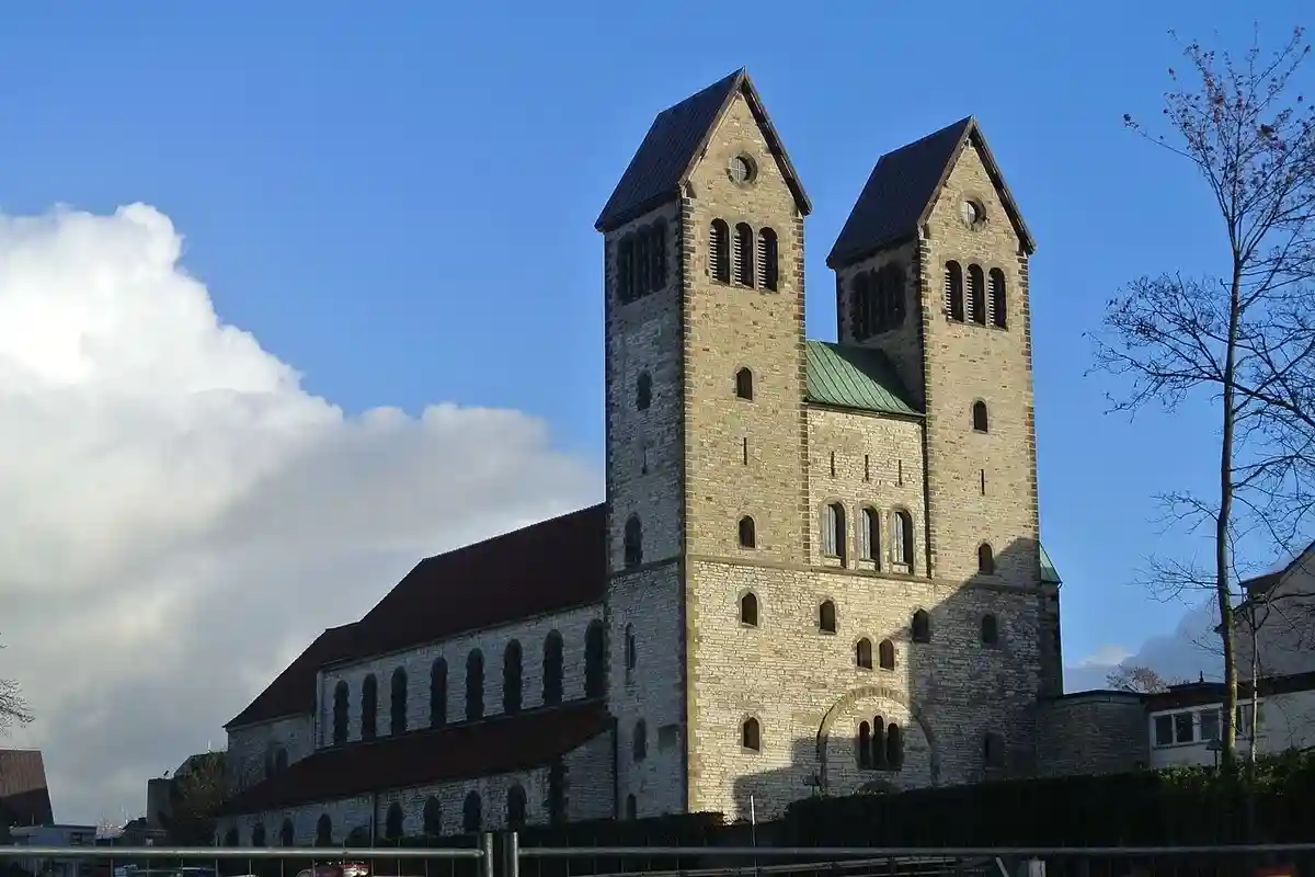 Церковь Абдинхоф в городе Падерборн. Фото: StefanTsingtauer / wikimedia.org