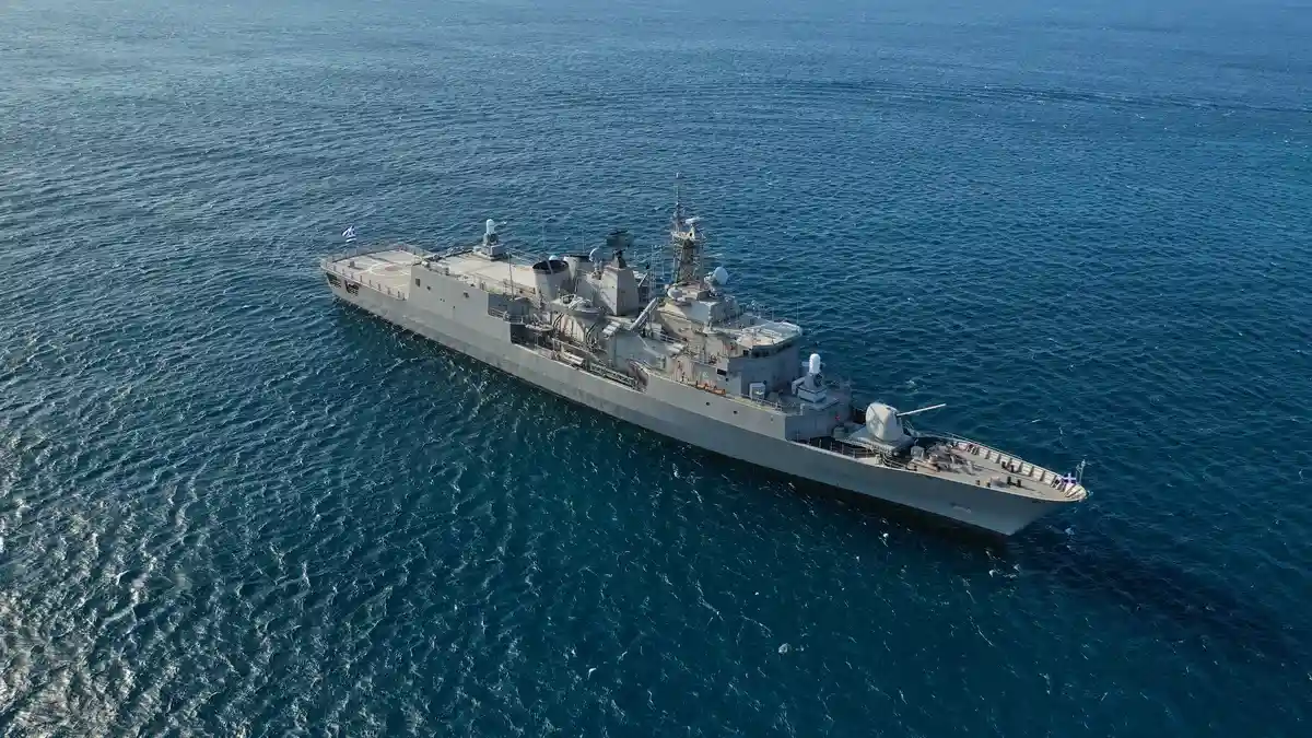 Россия задействует подводный флот море. Фото: Aerial-motion / Shutterstock.com