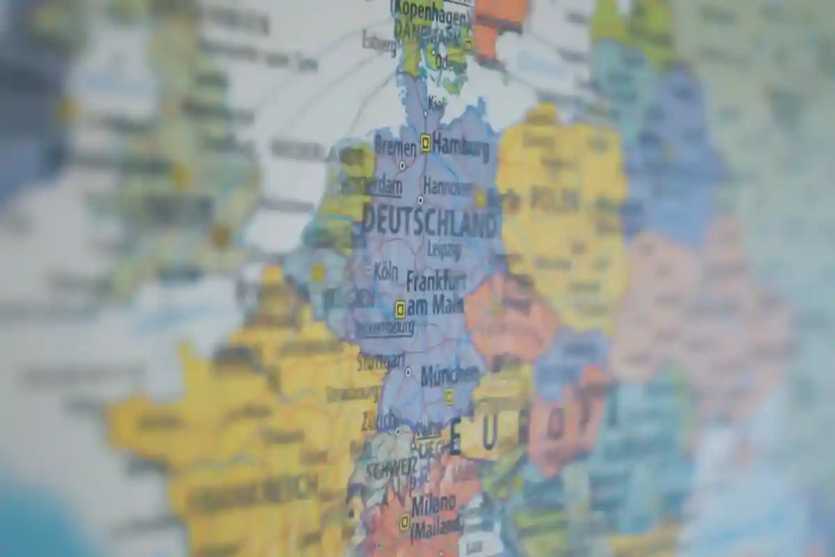США снимает строгие ограничения COVID для нескольких стран ЕС. Фото: Pixabay / Pexels.