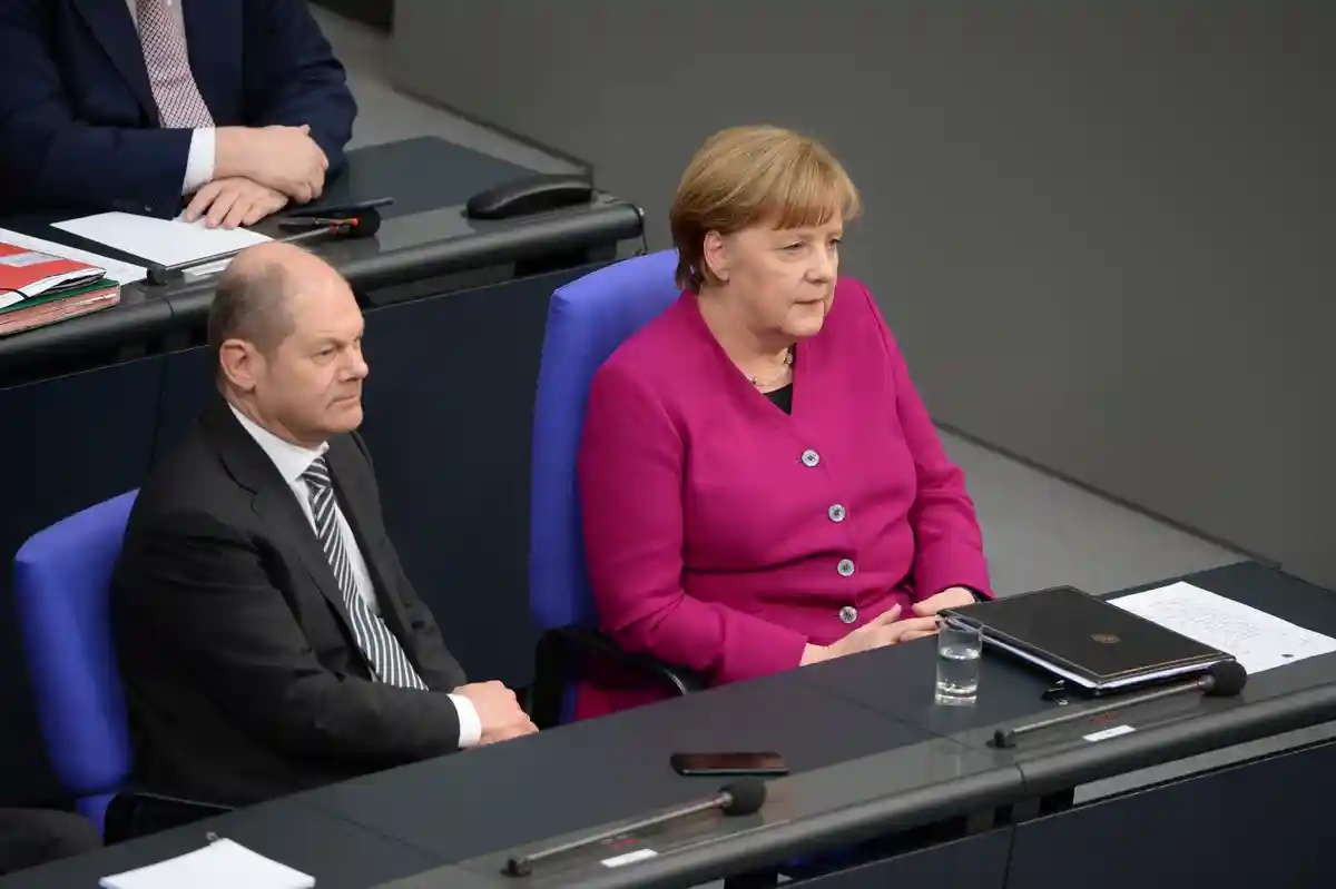 Шольц очень похож на Меркель