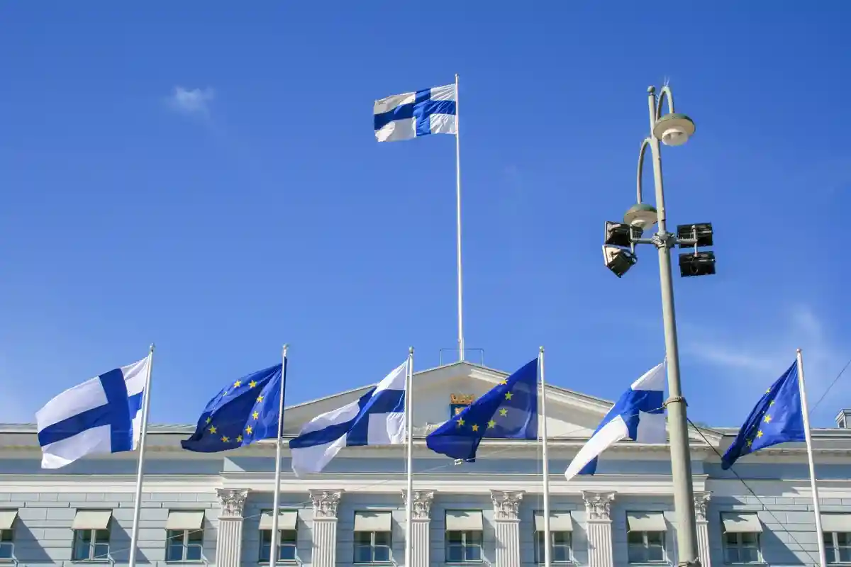 Финляндия призывает страны ЕС отказаться от российской нефти. Фото: Michele Ursi / shutterstock.com