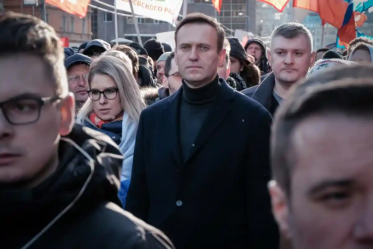 СК уже расследовал дело в отношении Навального, но объективность и непредвзятость следователей вызывает сомнения. Фото: Sergey Otroshko / shutterstock.com