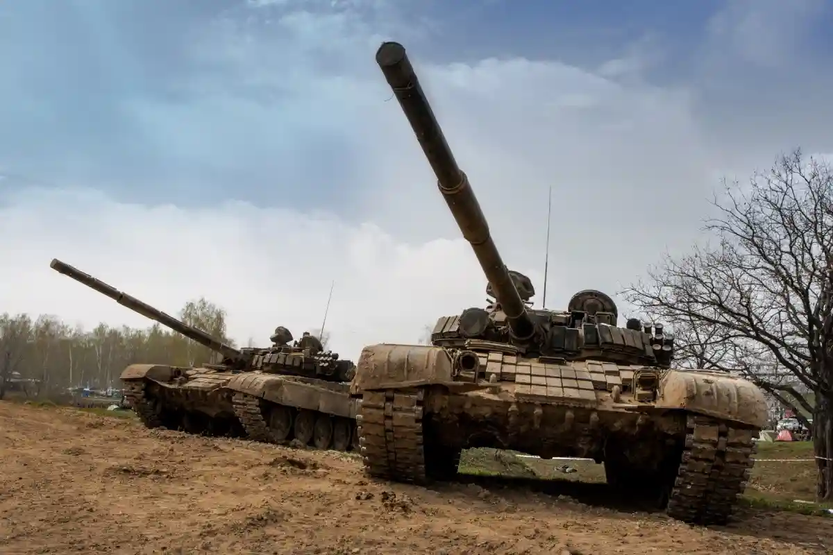 Чехия отправила Украине танки и боевые машины. Фото: Alexey Soloukhin/ Shutterstock.com