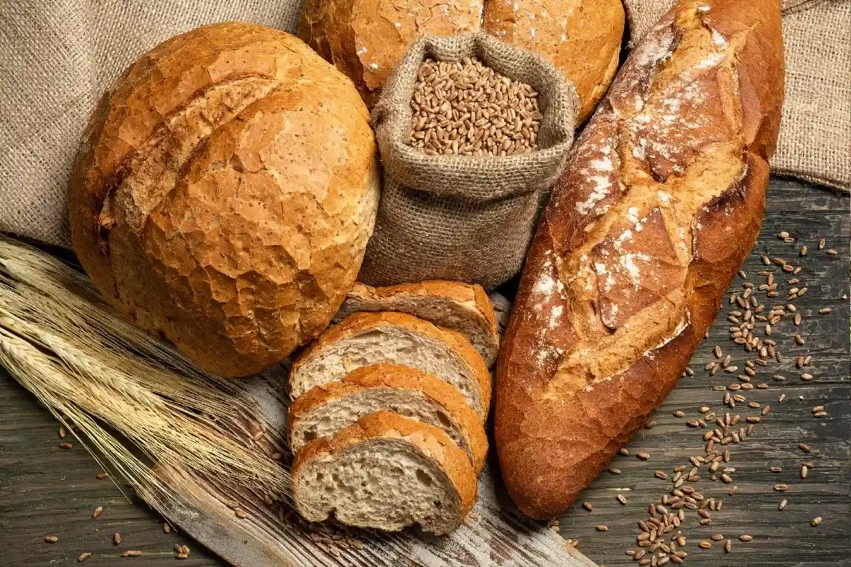 В гильдии пекарей считают, что цена за килограмм хлеба может стабилизироваться на отметке 3,80 евро. Сегодня она составляет в среднем 3,50 евро. Фото: Bariscemyuksel / Shutterstock.com
