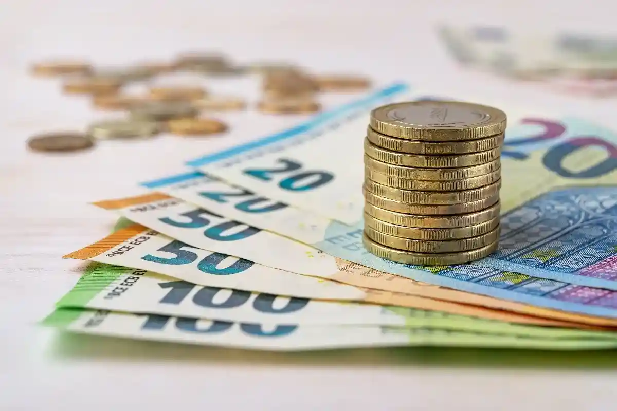 Высокая зарплата в Германии: глава Verdi требует помощи в финансировании