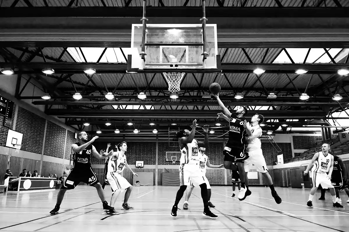 Траур в немецком баскетболе из-за смерти экс-капитана национальной сборной. Фото: Max Winkler / unsplash.com