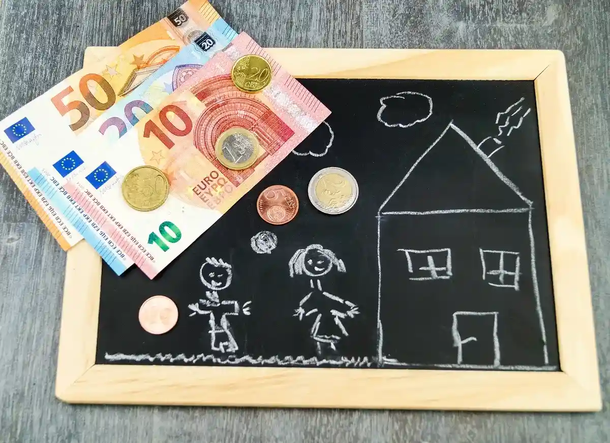 Немцы получат доплату к детскому пособию. Фото: Steidi / shutterstock.com