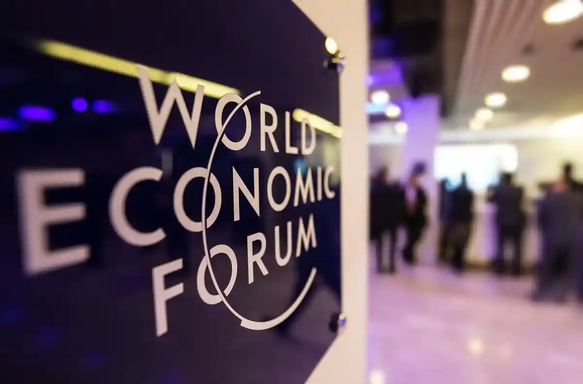 Всемирный экономический форум в Давосе. Фото: Drop of Light / shutterstock.com