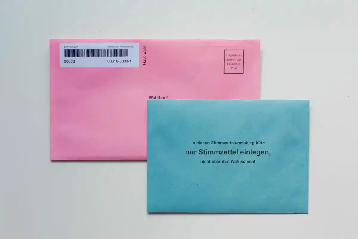 Конверт для бюллютеней используется для выборов в Германии Фото: Bianca Ackermann / Unsplash.com