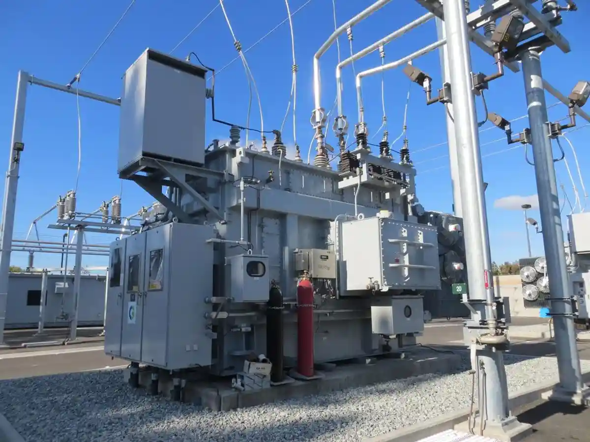 Электростанции на старых источниках энергии становятся востребованными. Фото: American Public Power Association / Unsplash.com