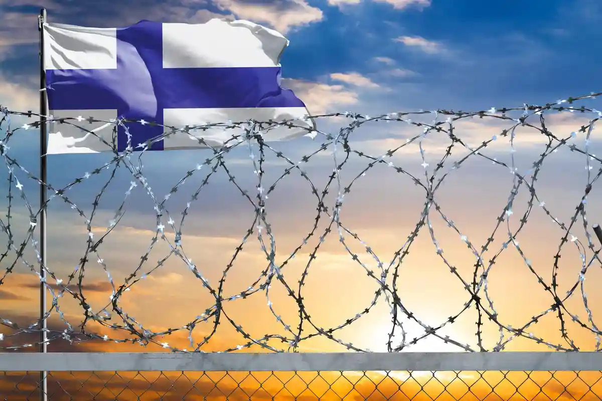 Финляндия построит забор