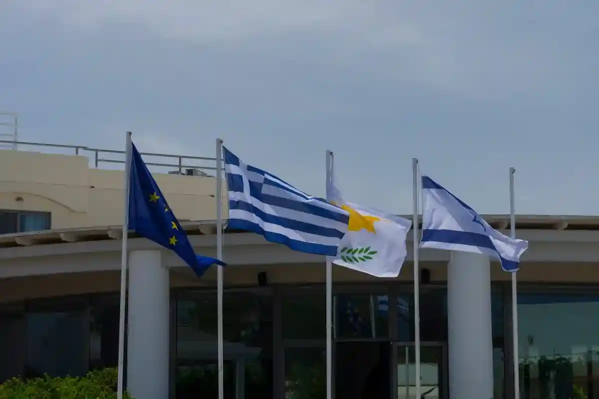 Греция и Кипр против ускоренного принятия Украины в ЕС