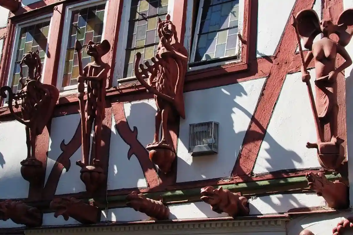 Фахверковая немецкая жемчужина. Красивый фасад здания. Фото: netreisetagebuch.de