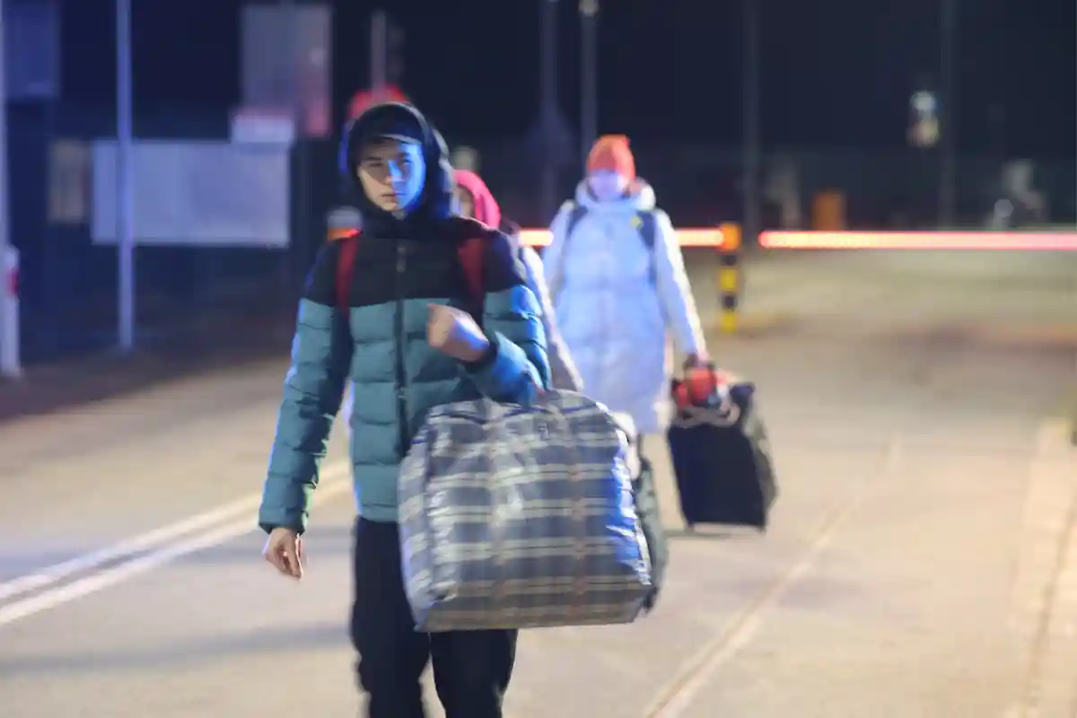 Платите или выезжайте: отели в Болгарии выгоняют беженцев
