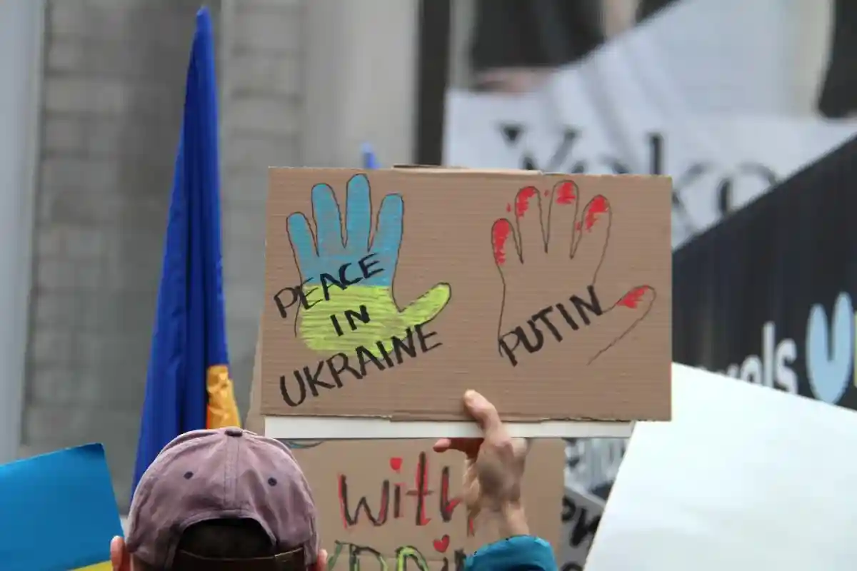 Отставки губернаторов в России не связаны с их позицией по Украине. Фото: Фото автора Sima Ghaffarzadeh / Pexels.com