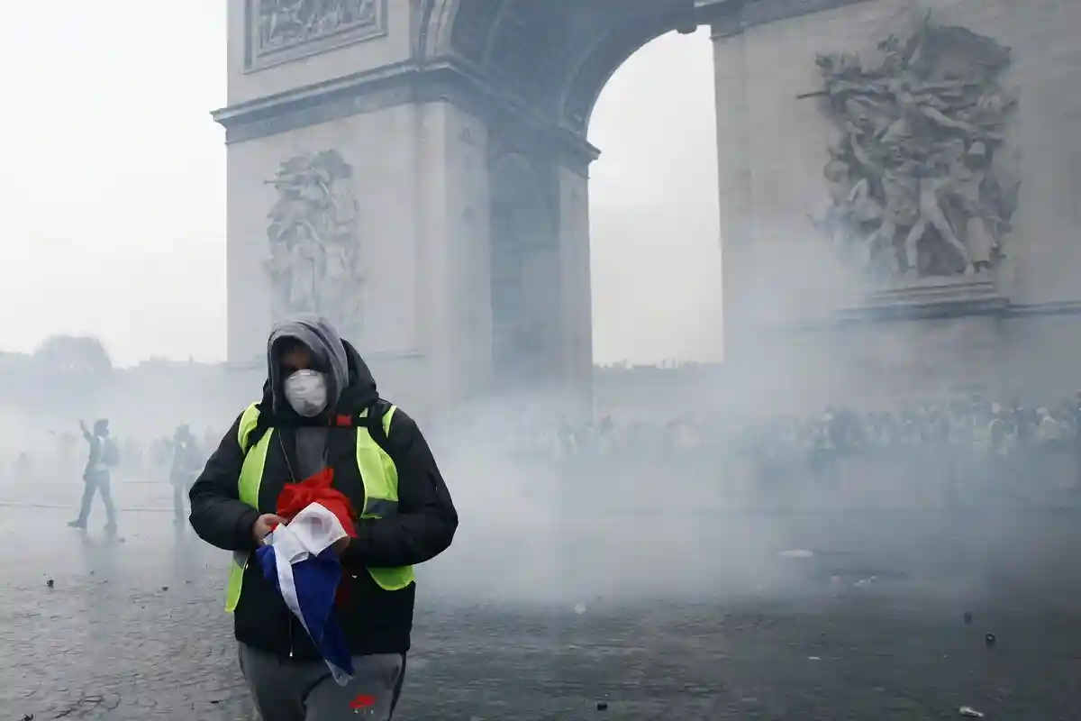Погромы произошли на первомайских митингах в Париже. Фото: Alexandros Michailidis / shutterstock.com