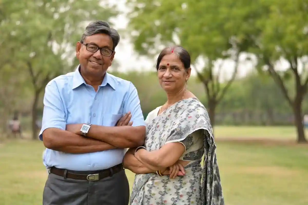 В Индии пожилая пара подала в суд на сына из-за отсутствия внуков