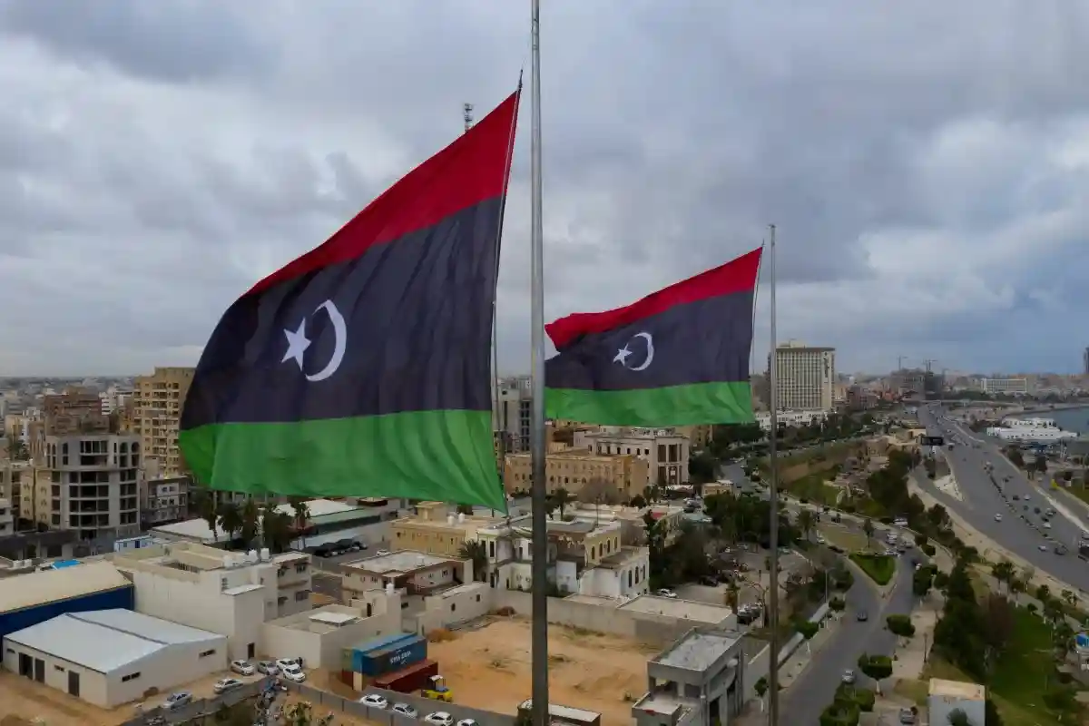 Хотя Ливия сейчас фактически является страной с двумя премьер-министрами, страна еще не заняла четкой позиции по войне в Украине. Фото: Hussein Eddeb / shutterstock.com
