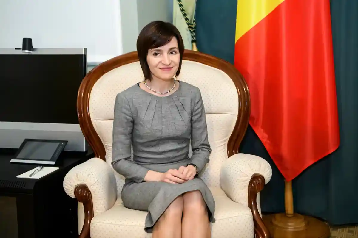 Президент Молдовы Санду вступилась за арестованного экс-президента Додона