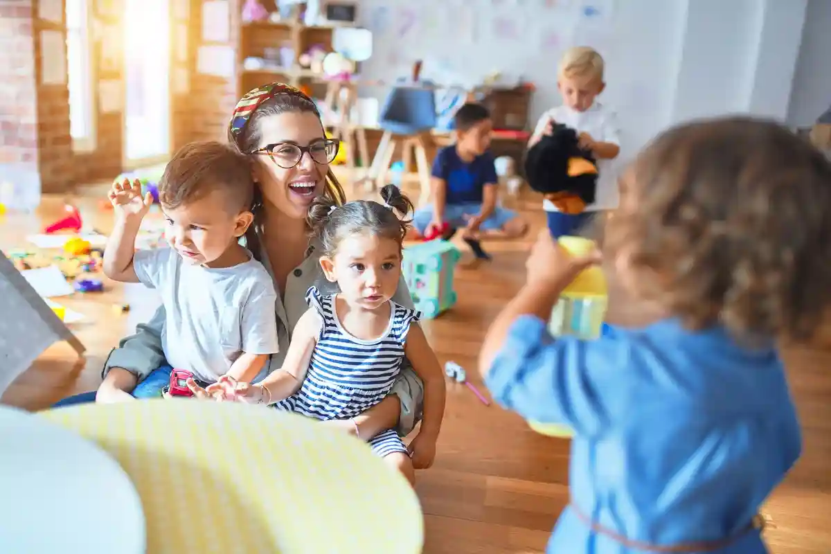 В детских садах Германии не хватает воспитателей. Фото: Krakenimages.com / Shutterstock.com