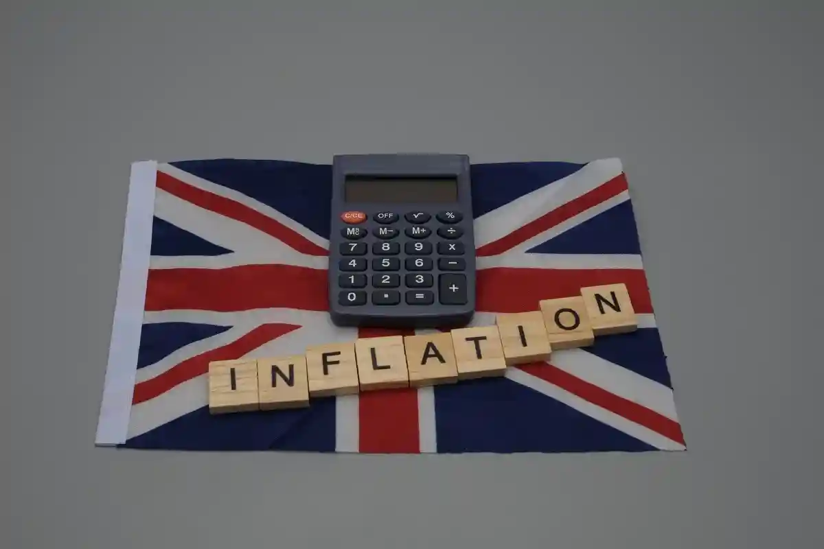 Инфляция в Британии бьет все рекорды. Фото: EnzoVi / shutterstock.com