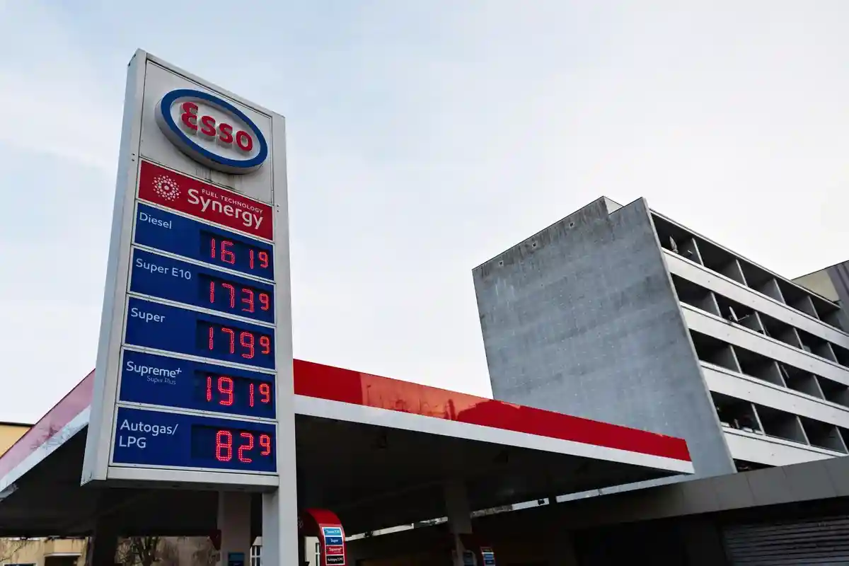 Сколько вы сэкономите благодаря скидке на бензин. Фото: Aleksejs Bocoks / aussiedlerbote.de