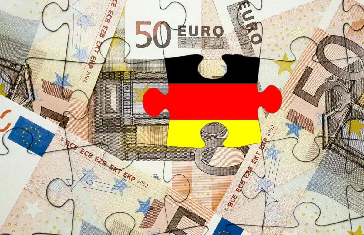 Сколько наличных рекомендуется иметь дома и в кармане среднестатистическому немцу? Фото: Santiago Cornejo / shutterstock.com