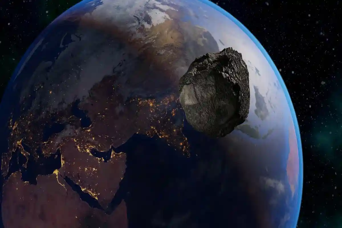 Асклепий пролетел мимо Земли на расстоянии всего 684 000 км, что эквивалентно двум радиусам лунной орбиты. Фото: joshimerbin / shutterstock.com