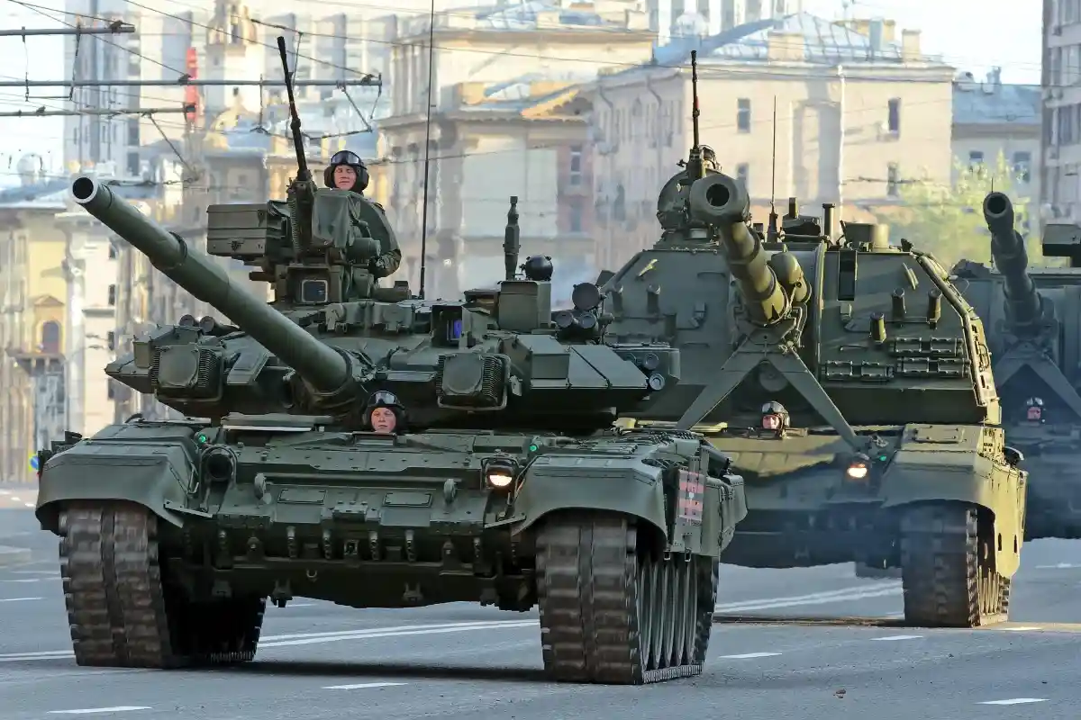 Военные расходы России выросли почти на 40%. Фото: vaalaa / Shutterstock.com