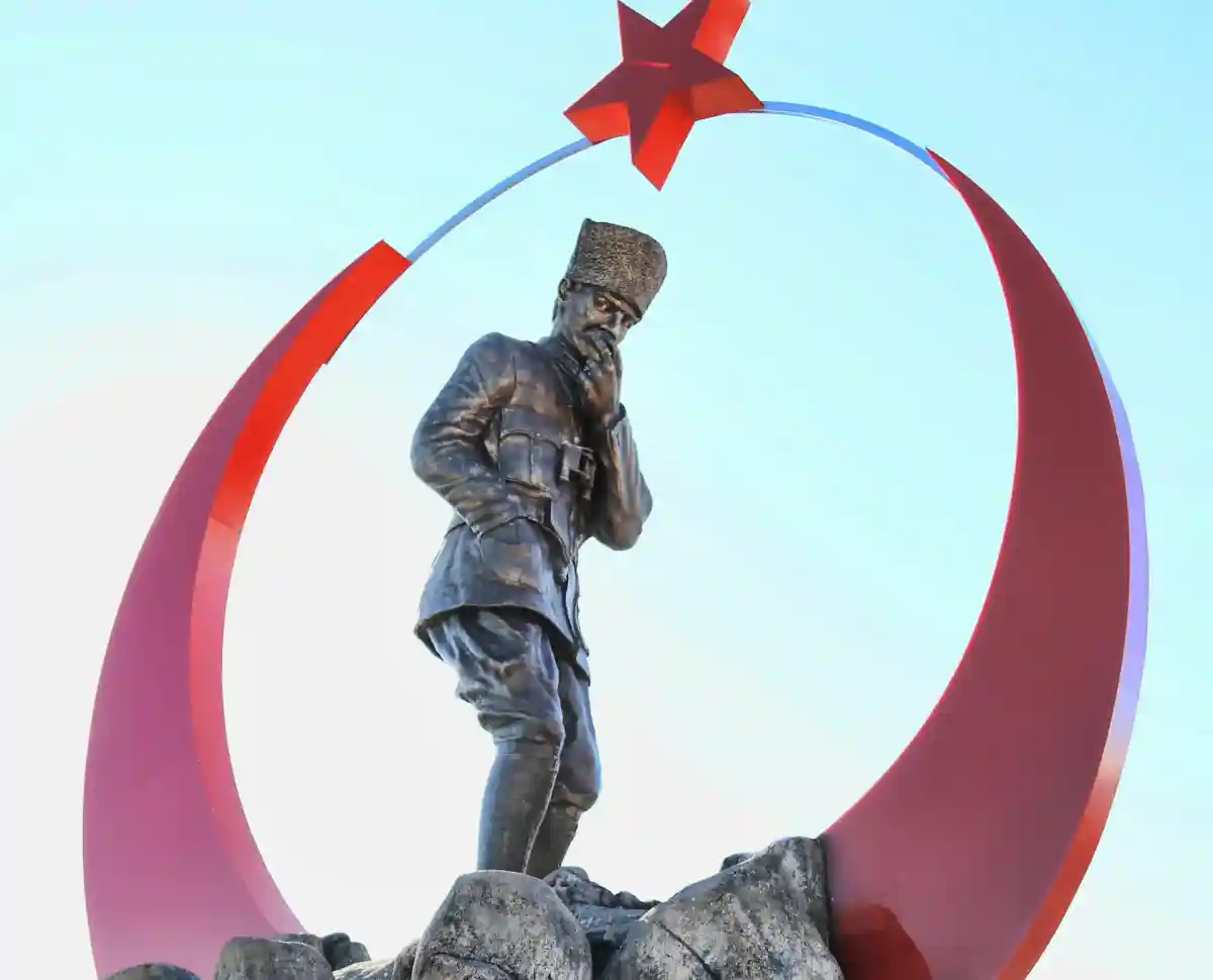 Памятник Ататюрку в Анкаре. Фото: SELİM ARDA ERYILMAZ/Unsplash.com 