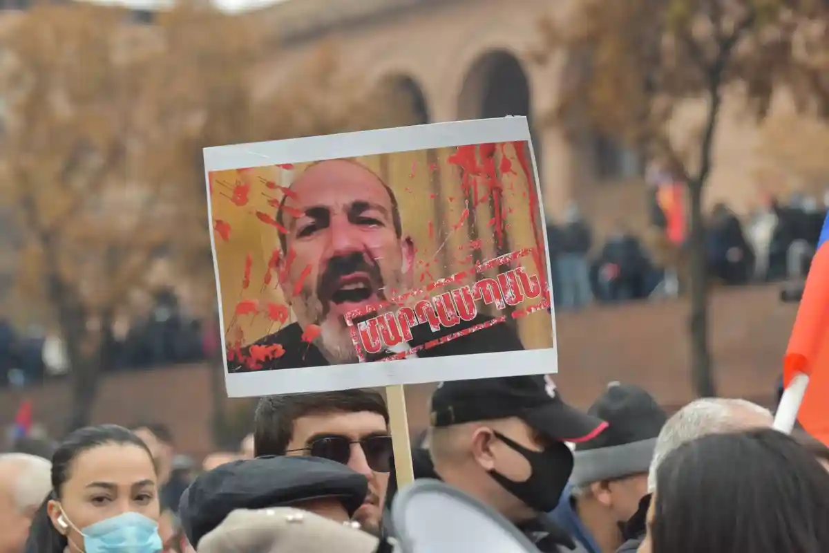 В Армении госпереворот