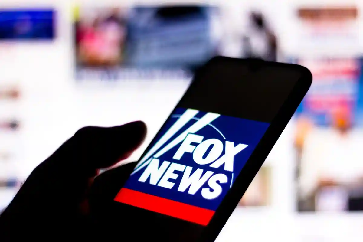 Ведущий Fox News подвергся критике