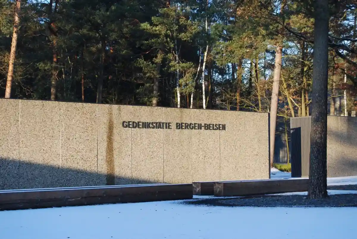 Россию и Беларусь не пригласили почтить память жертв национал-социализма в Берген-Бельзене